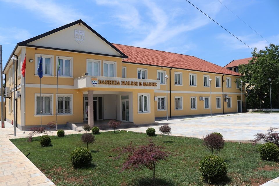 Bashkitë lënë 300 mln euro investime të parealizuara në vitin 2025, gati 60 për qind të planit